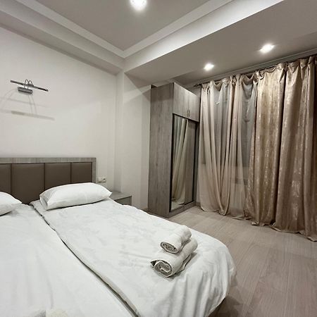 City Centre Apartment On Sakharov Square Γιερεβάν Εξωτερικό φωτογραφία
