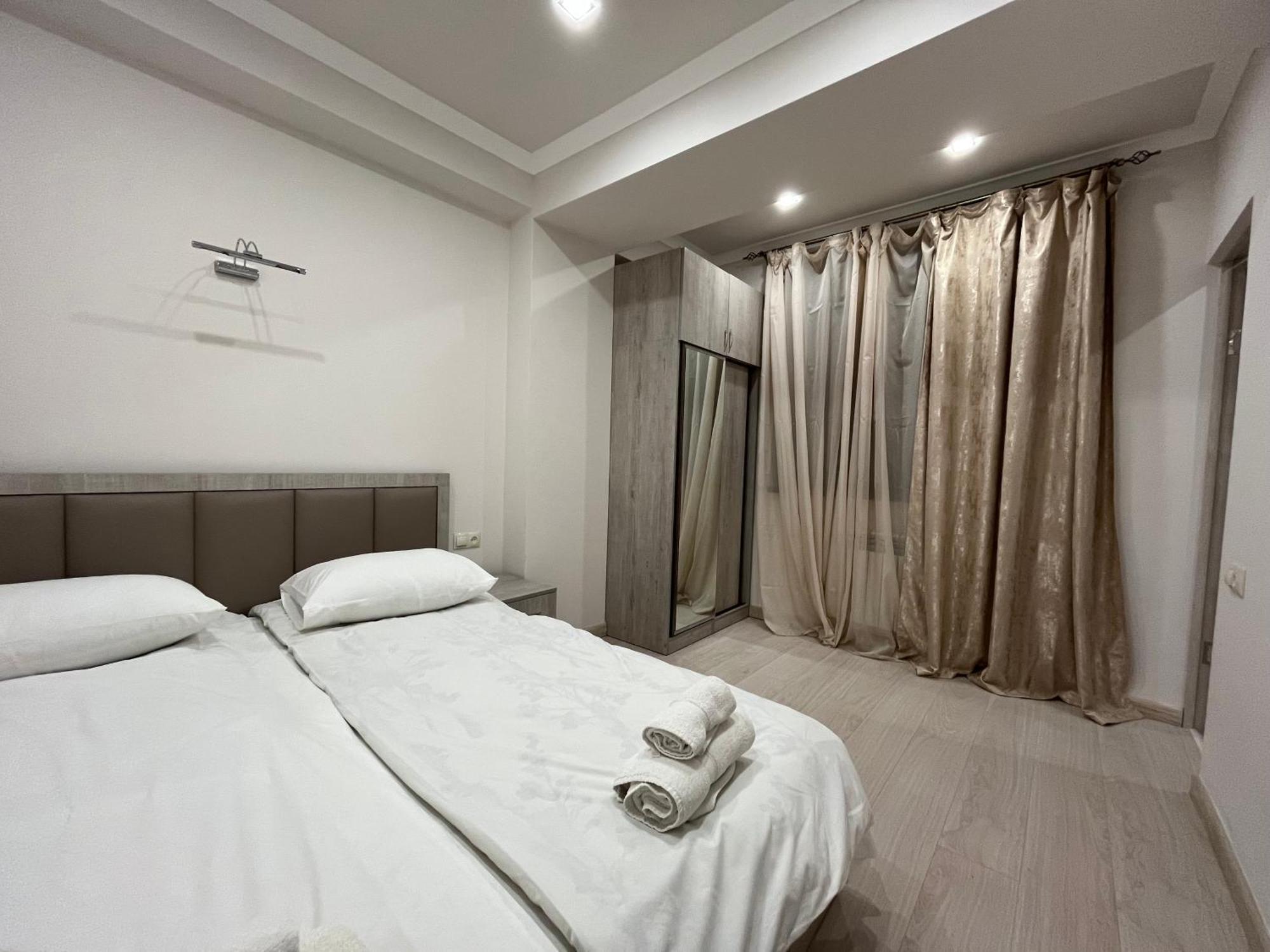 City Centre Apartment On Sakharov Square Γιερεβάν Εξωτερικό φωτογραφία